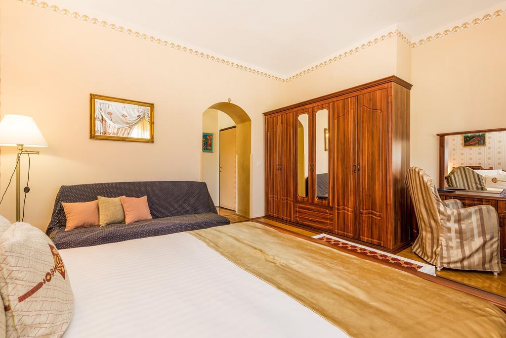 Villas Arbia - Margita Beach Hotel Banjol Exterior photo