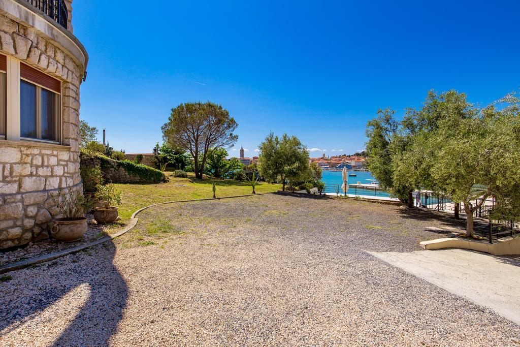 Villas Arbia - Margita Beach Hotel Banjol Exterior photo